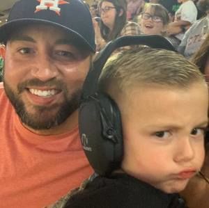 Meet your Posher, Eric